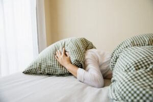 orang tidur contoh cara membedakan iler najis atau tidak