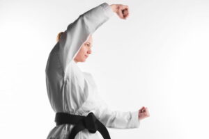 gambar wanita karate contoh olahraga yang disukai anak perempuan